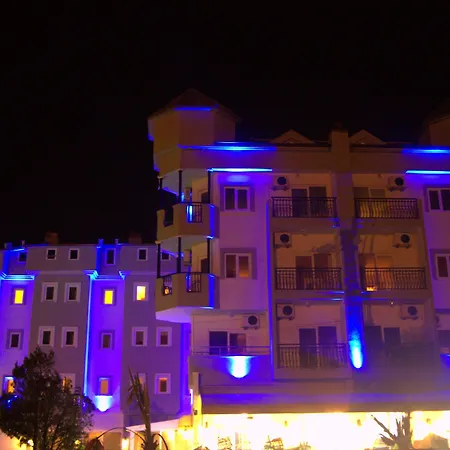 Blue Park מלון