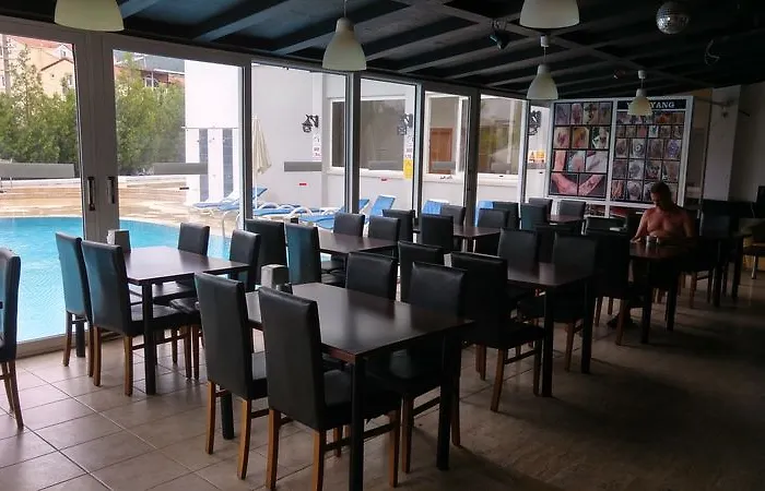 Hotel Blue Park Armutalan