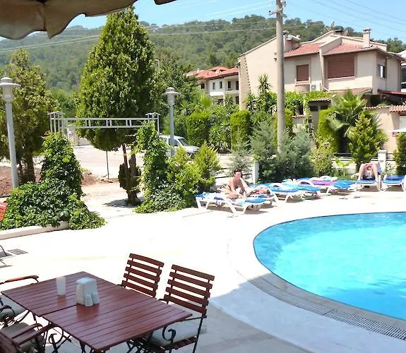 Blue Park Hotel Armutalan